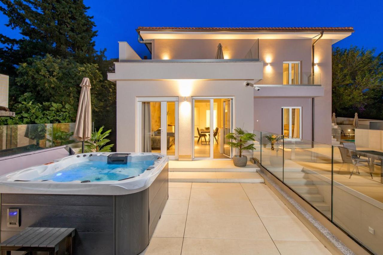 Villa Mar Selce Ngoại thất bức ảnh